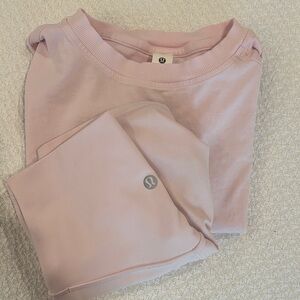 Lululemon Athletica Light Pink Set
Top XXS bottom 0